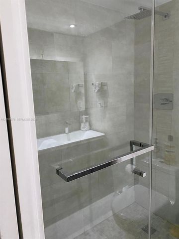 200 SE 15th Rd 7I, Miami, FL 33129