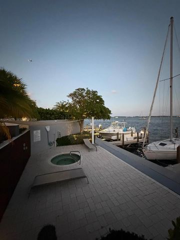 200 SE 15th Rd 7I, Miami, FL 33129