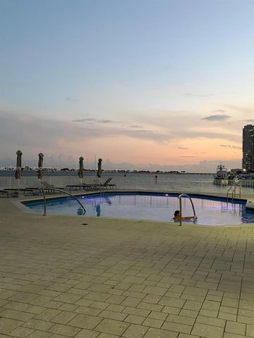 200 SE 15th Rd 7I, Miami, FL 33129