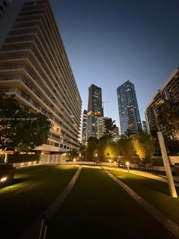 200 SE 15th Rd 7I, Miami, FL 33129