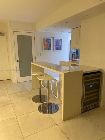 200 SE 15th Rd 7I, Miami, FL 33129