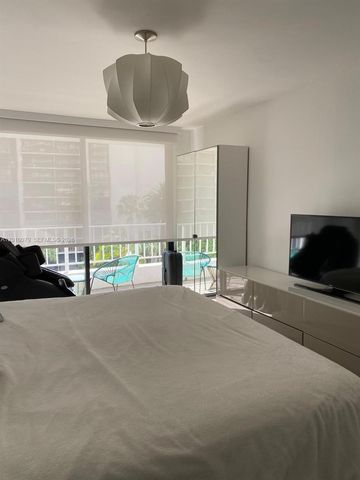 200 SE 15th Rd 7I, Miami, FL 33129