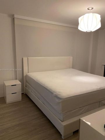 200 SE 15th Rd 7I, Miami, FL 33129