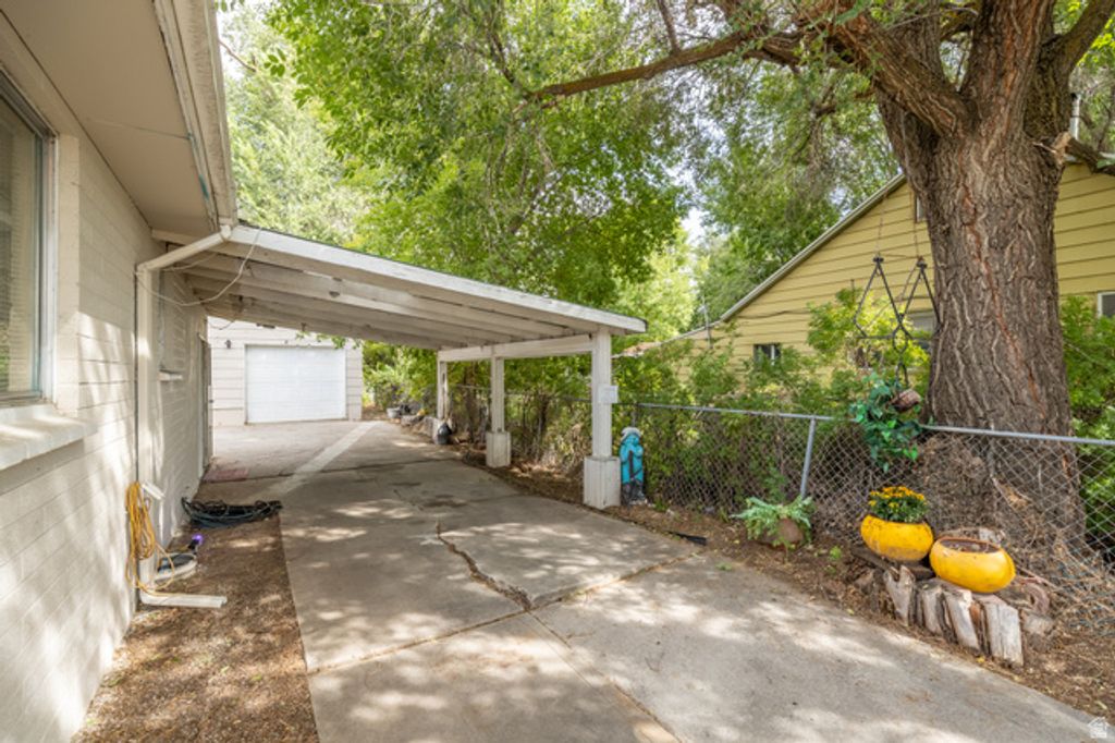 314 S WALL AVE, Ogden, UT 84404 — photo 4