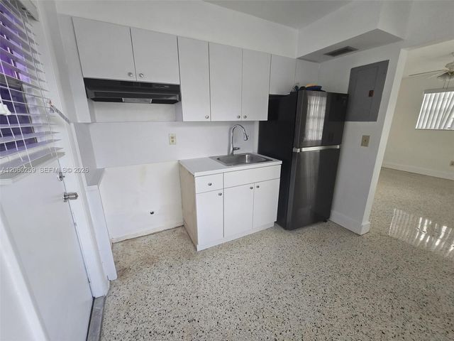 11040 SW 4th Street FRONT UNIT, Sweetwater, FL 33174