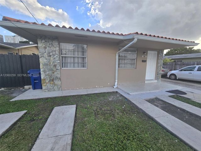 11040 SW 4th Street FRONT UNIT, Sweetwater, FL 33174
