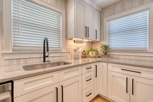 2701 W Mill Road, Evansville, IN 47720