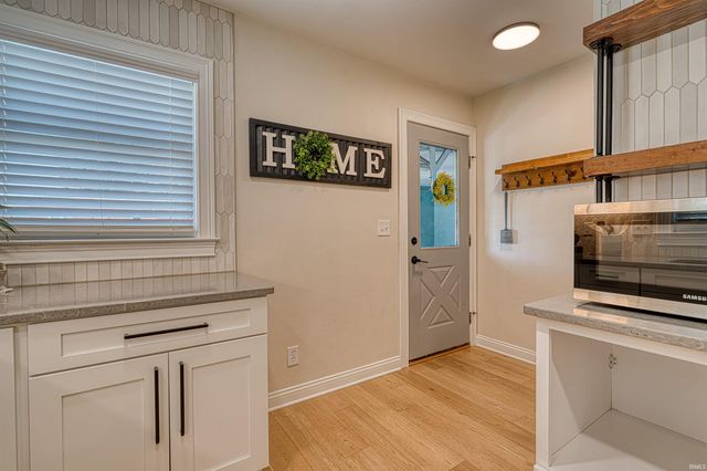 2701 W Mill Road, Evansville, IN 47720