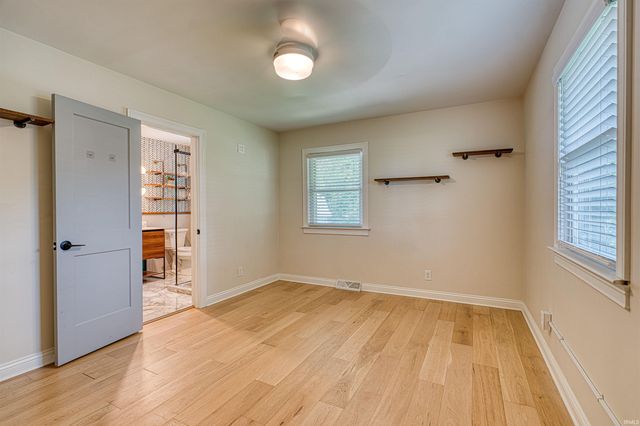 2701 W Mill Road, Evansville, IN 47720