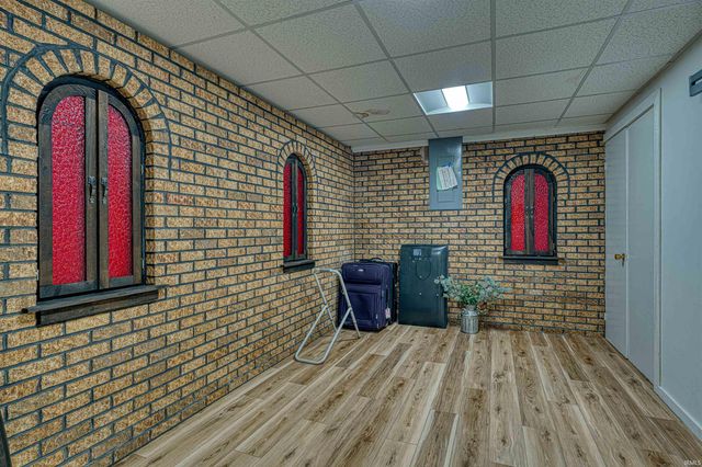 2701 W Mill Road, Evansville, IN 47720