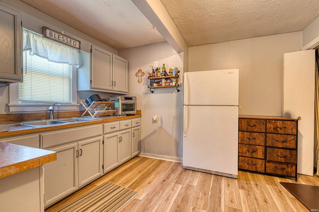 2701 W Mill Road, Evansville, IN 47720