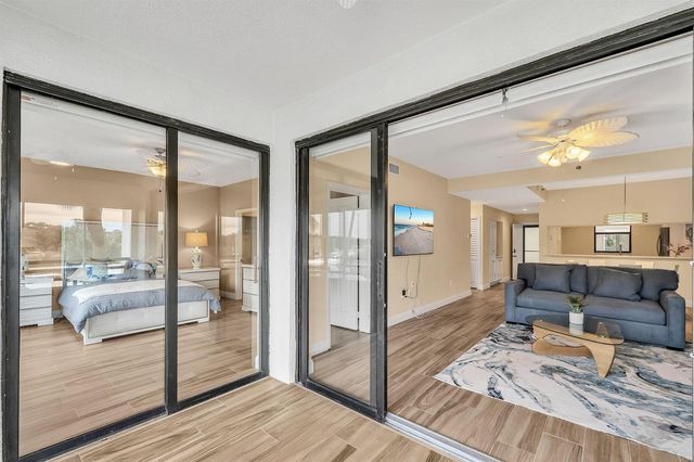 827 Oak Harbour Drive, Juno Beach, FL 33408