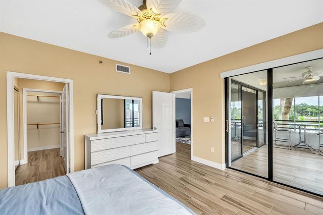 827 Oak Harbour Drive, Juno Beach, FL 33408
