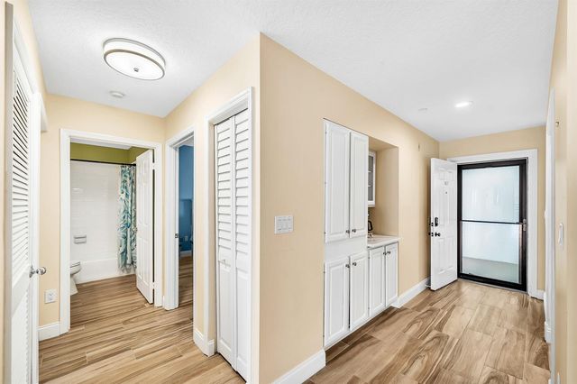 827 Oak Harbour Drive, Juno Beach, FL 33408