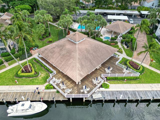 827 Oak Harbour Drive, Juno Beach, FL 33408