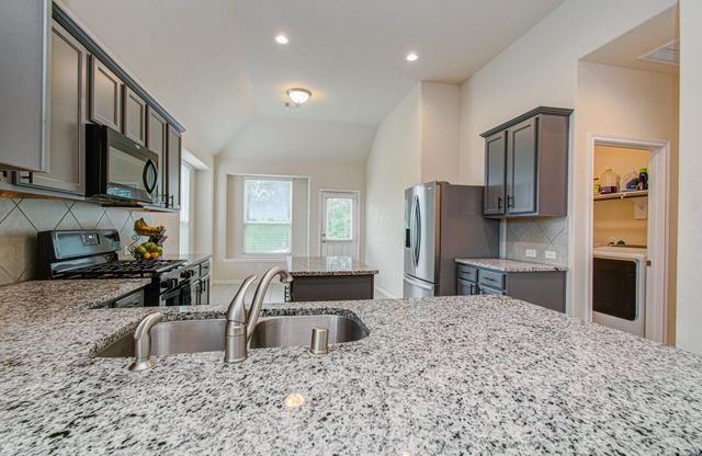 3403 Brazos Falls Dr, Richmond, TX 77469
