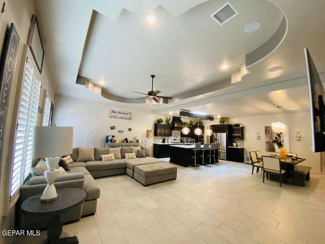 2320 TIERRA FABIAN Place, El Paso, TX 79938