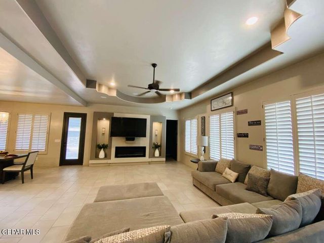 2320 TIERRA FABIAN Place, El Paso, TX 79938