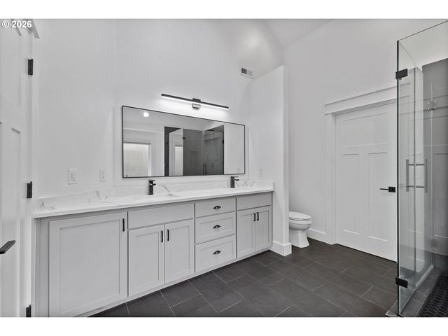 31373 Sw CHIA Loop, Wilsonville, OR 97070