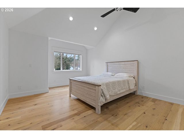 31373 Sw CHIA Loop, Wilsonville, OR 97070