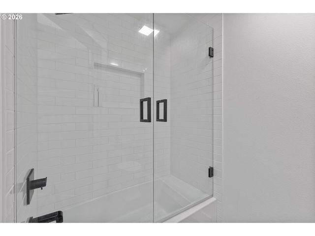 31373 Sw CHIA Loop, Wilsonville, OR 97070