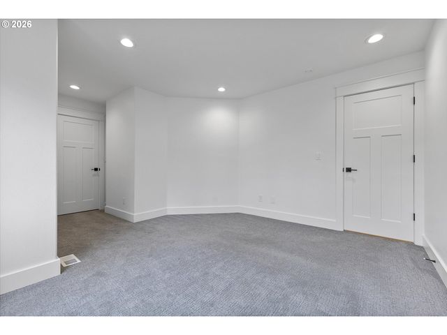 31373 Sw CHIA Loop, Wilsonville, OR 97070