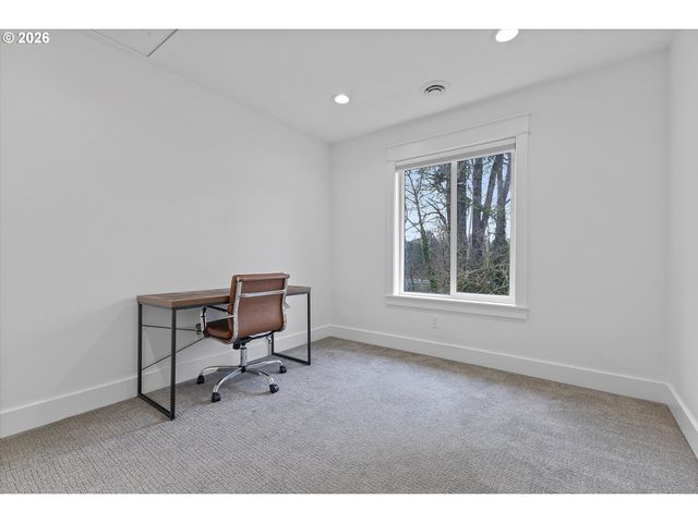 31373 Sw CHIA Loop, Wilsonville, OR 97070