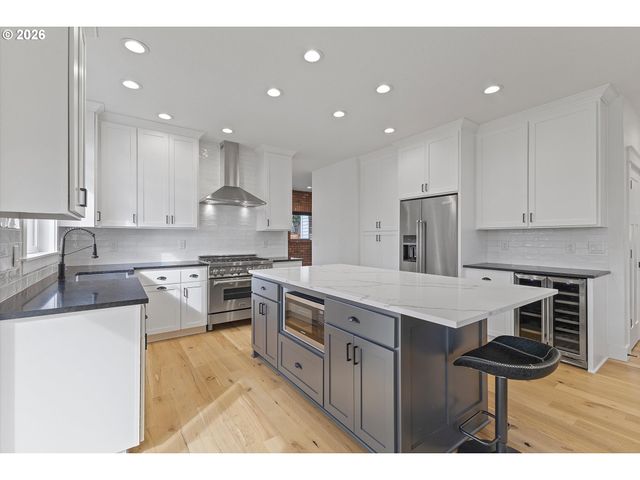 31373 Sw CHIA Loop, Wilsonville, OR 97070