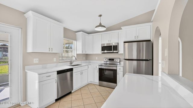 713 Cottbus Avenue NW, Palm Bay, FL 32907