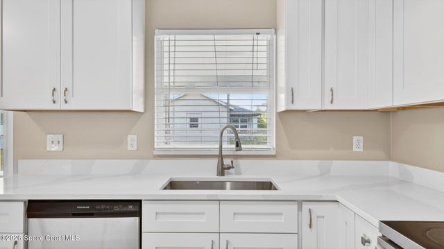 713 Cottbus Avenue NW, Palm Bay, FL 32907