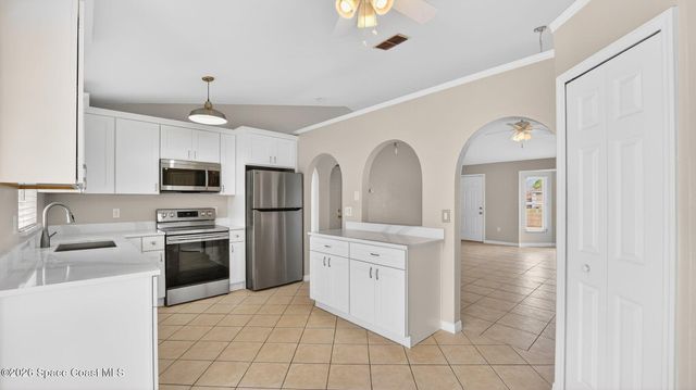 713 Cottbus Avenue NW, Palm Bay, FL 32907