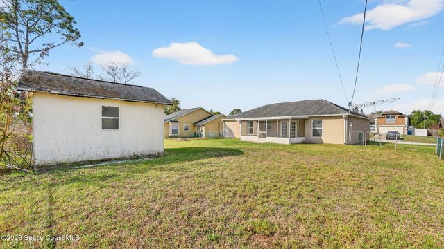 713 Cottbus Avenue NW, Palm Bay, FL 32907