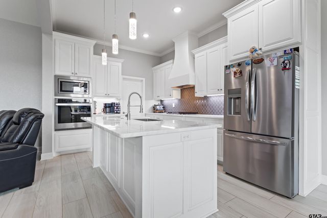 1207 Seagull Circle, Whitehouse, TX 75791