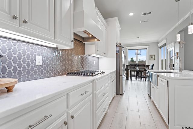 1207 Seagull Circle, Whitehouse, TX 75791