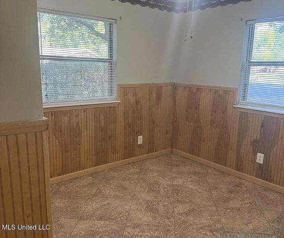 4302 Concord Street, Pascagoula, MS 39581