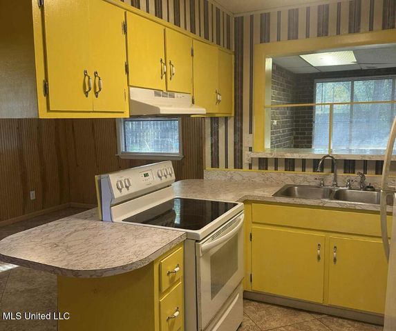 4302 Concord Street, Pascagoula, MS 39581