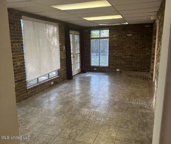 4302 Concord Street, Pascagoula, MS 39581