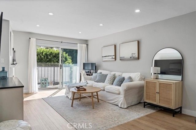 8163 Redlands 2, Playa Del Rey (los Angeles), CA 90293