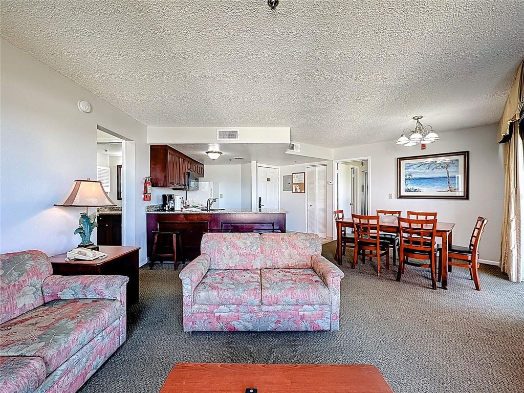 Image 25 of property listing at 6337 PARC CORNICHE DRIVE 2304, Orlando, FL 32821