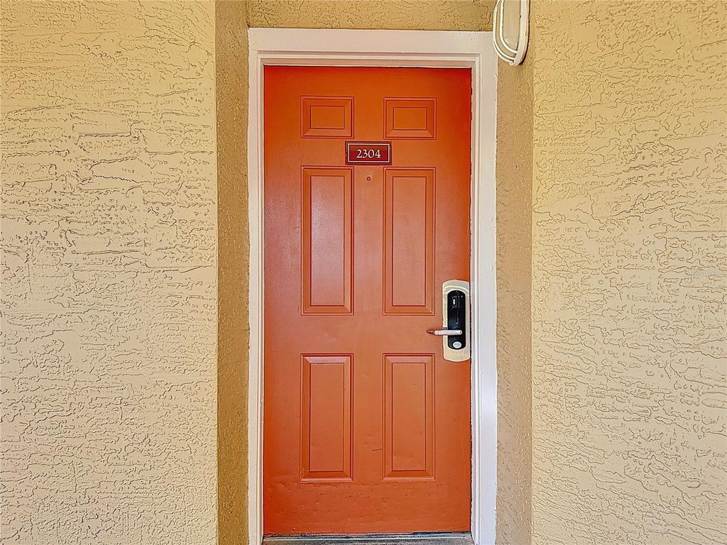 Image 7 of property listing at 6337 PARC CORNICHE DRIVE 2304, Orlando, FL 32821