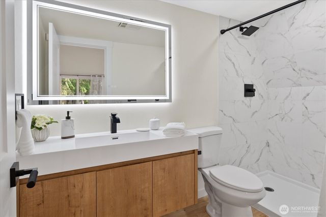 1807 193rd Avenue SW, Lakebay, WA 98349