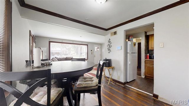8007 Titus Road, St Louis, MO 63114