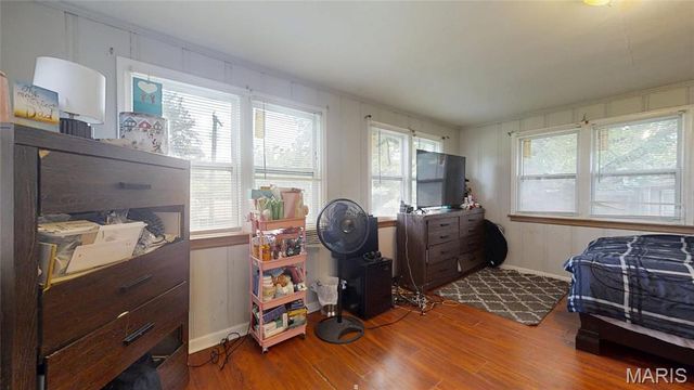 8007 Titus Road, St Louis, MO 63114