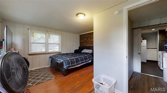 8007 Titus Road, St Louis, MO 63114