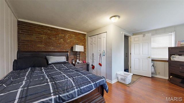8007 Titus Road, St Louis, MO 63114