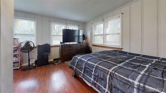 8007 Titus Road, St Louis, MO 63114