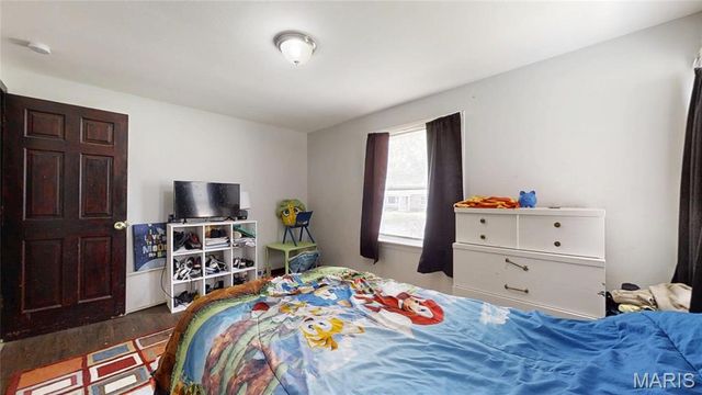 8007 Titus Road, St Louis, MO 63114