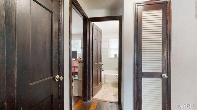 8007 Titus Road, St Louis, MO 63114