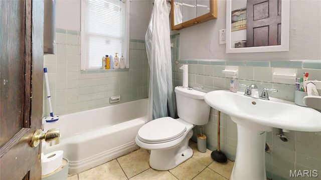 8007 Titus Road, St Louis, MO 63114