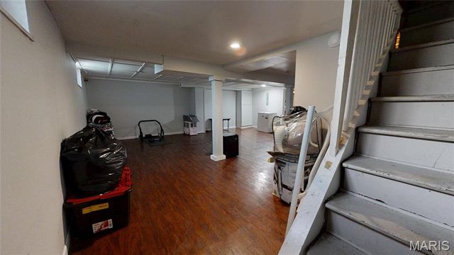 8007 Titus Road, St Louis, MO 63114
